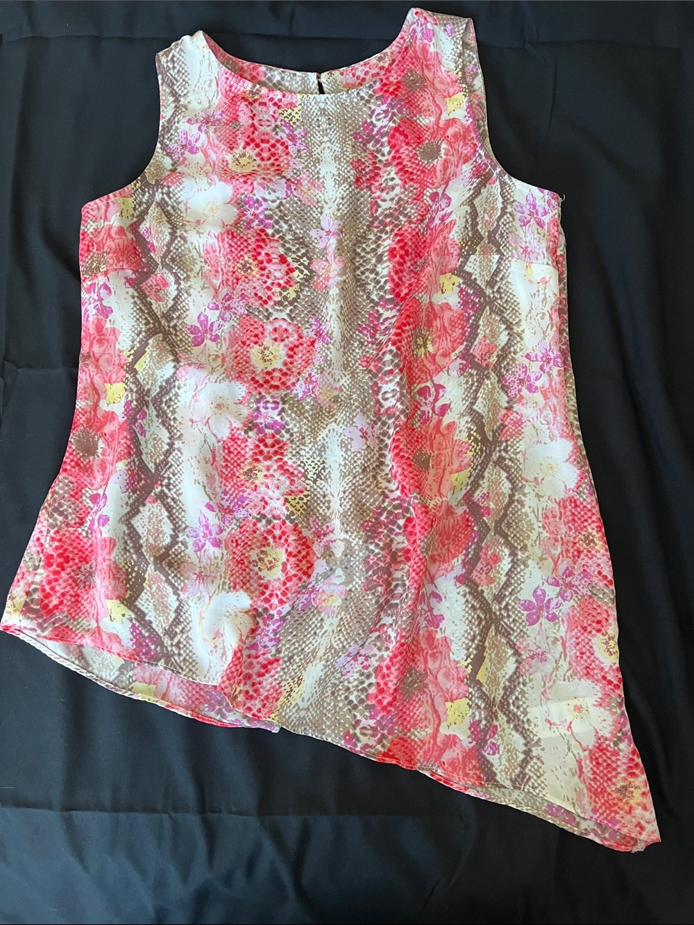 Laundry by‎ SHELLI SEGAL floral snake print tank blouse